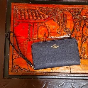 Coach wristlet wallet navy pebble leather with gold